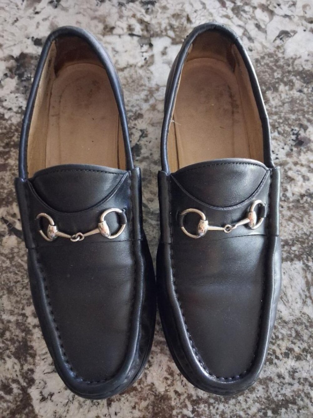 Gucci Women's Black Leather w/ Silver Horsebit Slip-On Loafers in size 8